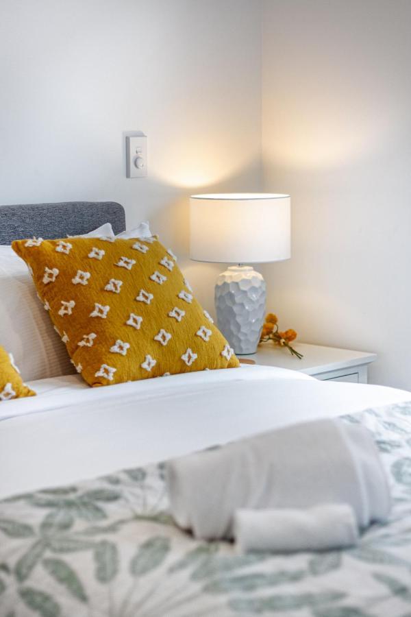 Vibrant City Abode - 2 Bed 2 Bath Leilighet Christchurch Eksteriør bilde