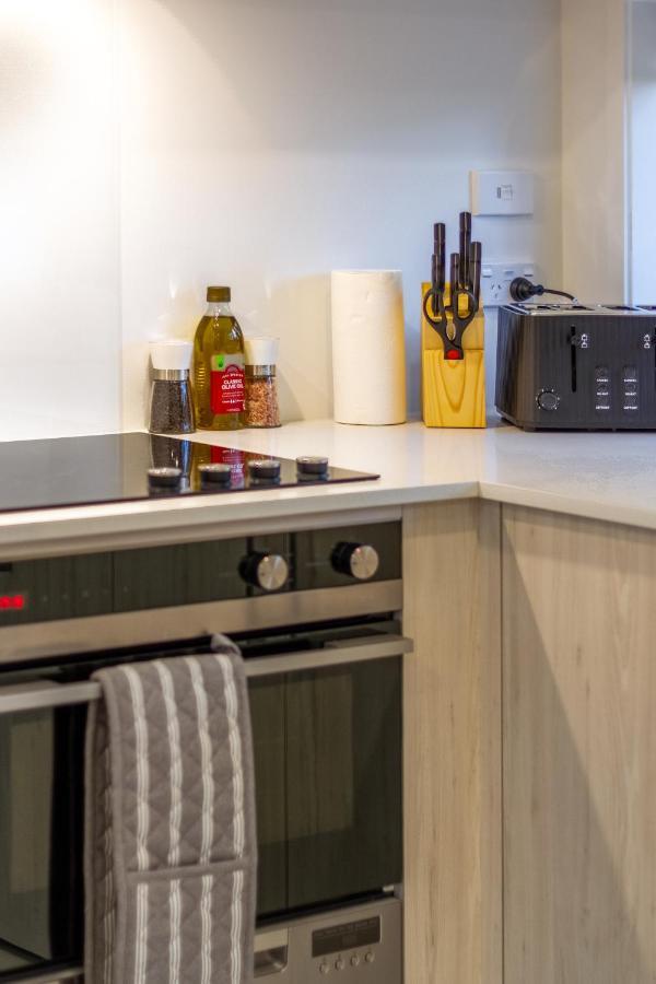 Vibrant City Abode - 2 Bed 2 Bath Leilighet Christchurch Eksteriør bilde